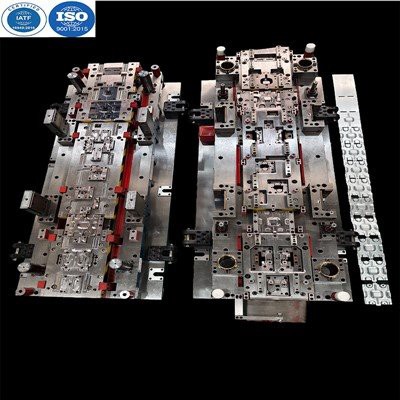 Hogyan lehet beállítani a lyukasztó szegecselő szerszám beállítását?